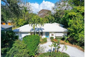 1917 Rose St, Sarasota, FL 34239, Sold 04/21/22
