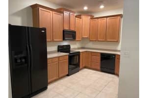 3639 Parkridge Cir, Sarasota, FL 34243, Sold 02/14/22