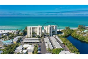 19 Whispering Sands Dr, Sarasota, FL 34242, Sold 02/25/22