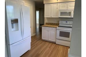 5409 Foxwood Dr, Sarasota, FL 34232, Sold 02/01/22