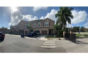 1033 Grantham Dr, Sarasota, FL 34234, Sold 02/22/22