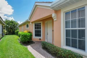 4303 Reflections Pkwy, Sarasota, FL 34233, Sold 03/17/22