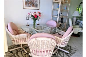 2141 Canal Dr, Bradenton, FL 34207, Sold 03/15/22