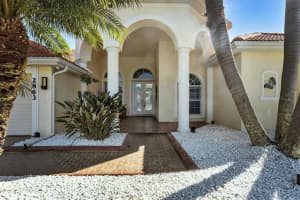 2863 Grazeland Dr, Sarasota, FL 34240, Sold 02/16/22