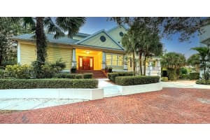 1749 Lincoln Park Cir, Sarasota, FL 34236, Sold 02/25/22