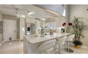 4002 Jardin Ln, Sarasota, FL 34238, Sold 03/28/22