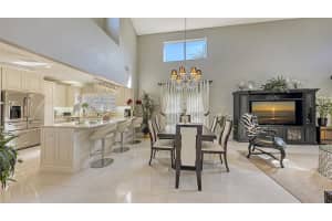 4002 Jardin Ln, Sarasota, FL 34238, Sold 03/28/22