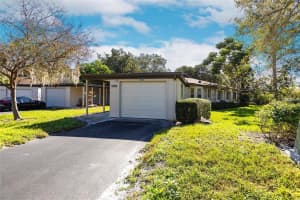2302 Lark Ln, Sarasota, FL 34231, Sold 02/28/22