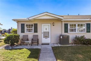 2662 Golf Course Dr, Sarasota, FL 34234, Sold 02/18/22