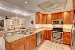 9393 Midnight Pass Rd, Sarasota, FL 34242, Sold 03/31/22