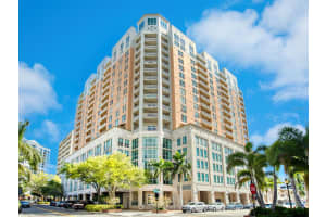 1350 Main St, Sarasota, FL 34236, Sold 04/04/22