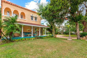 310 Buena Vista Ave, Sarasota, FL 34243, Sold 05/06/22