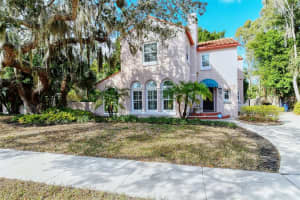 325 Whitfield Ave, Sarasota, FL 34243, Sold 03/08/22