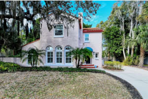 325 Whitfield Ave, Sarasota, FL 34243, Sold 03/08/22