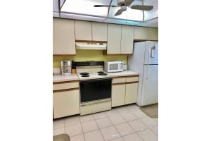 4546 WEYBRIDGE #39, SARASOTA, FL 34235 - MLS#MFRA4522447