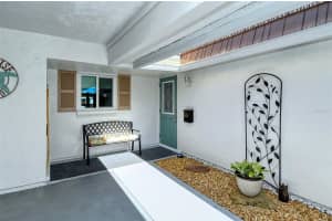 2731 Riverbluff Way, Sarasota, FL 34231, Sold 05/02/22