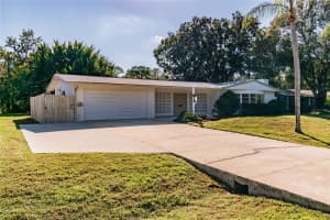 4640 E Lake Cir, Sarasota, FL 34232, Sold 02/18/22