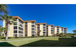 8767 Midnight Pass Rd, Sarasota, FL 34242, Sold 02/24/22