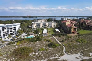 8630 Midnight Pass Rd, Sarasota, FL 34242, Sold 03/29/22