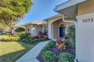 5272 Sunnydale Cir S, Sarasota, FL 34233, Sold 03/31/22