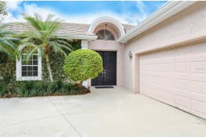 135 Bishopscourt Rd, Osprey, FL 34229, Sold 04/28/22