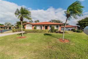 6006 Vivienda Dr, Bradenton, FL 34210, Sold 03/31/22