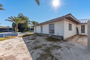 5405 Azure Way, Siesta Key, FL 34242, Sold 04/04/22