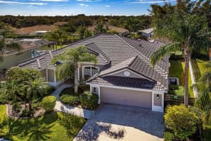 5699 Eastwind Dr, Sarasota, FL 34233, Sold 02/22/22