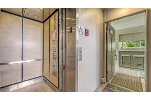 22 Sandy Cove Rd, Sarasota, FL 34242, Sold 03/10/22