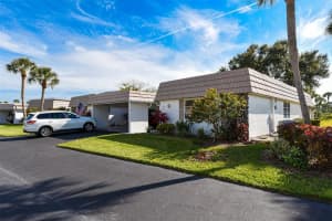 5468 Riverbluff Cir, Sarasota, FL 34231, Sold 03/15/22