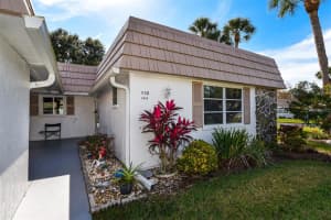 5468 Riverbluff Cir, Sarasota, FL 34231, Sold 03/15/22