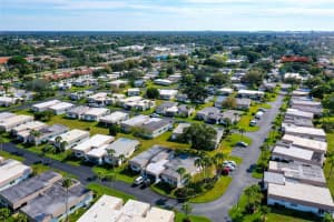 5468 Riverbluff Cir, Sarasota, FL 34231, Sold 03/15/22