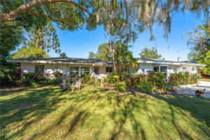 4617 E Lake Cir, Sarasota, FL 34232, Sold 03/08/22