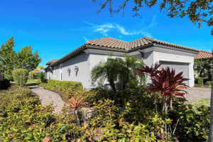8737 Bellussi Dr, Sarasota, FL 34238, Sold 02/11/22