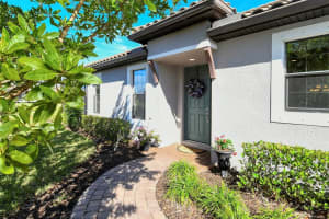 8737 Bellussi Dr, Sarasota, FL 34238, Sold 02/11/22