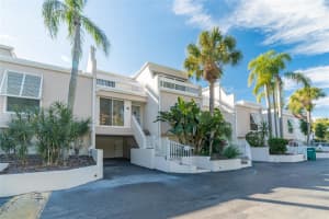 3803 E Bay Dr, Holmes Beach, FL 34217, Sold 02/10/22
