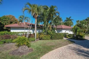 314 Bird Key Dr, Sarasota, FL 34236, Sold 02/16/22