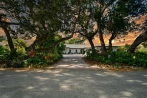 703 Tropical Cir, Siesta Key, FL 34242, Sold 02/22/22