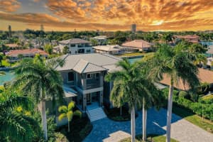 422 Meadow Lark Dr, Sarasota, FL 34236, Sold 04/05/22