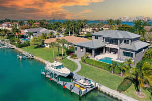 422 Meadow Lark Dr, Sarasota, FL 34236, Sold 04/05/22