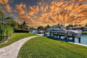 422 Meadow Lark Dr, Sarasota, FL 34236, Sold 04/05/22