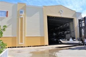 570 Blackburn Point Rd, Osprey, FL 34229, Sold 03/18/22