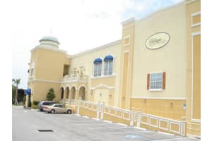 570 Blackburn Point Rd, Osprey, FL 34229, Sold 03/18/22