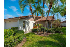 3812 Wilshire Cir W, Sarasota, FL 34238, Sold 04/07/22