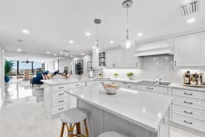 5790 Midnight Pass Rd, Sarasota, FL 34242, Sold 03/21/22