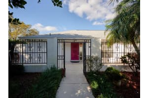 1802 Orangewood Ln, Sarasota, FL 34232, Sold 03/10/22