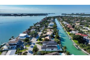 454 Meadow Lark Dr, Sarasota, FL 34236, Sold 06/14/22
