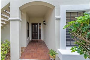 7600 Fairway Woods Dr, Sarasota, FL 34238, Sold 03/04/22