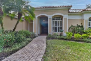 2571 Dick Wilson Dr, Sarasota, FL 34240, Sold 02/18/22