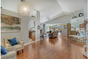 4413 Edinbridge Cir, Sarasota, FL 34235, Sold 03/07/22